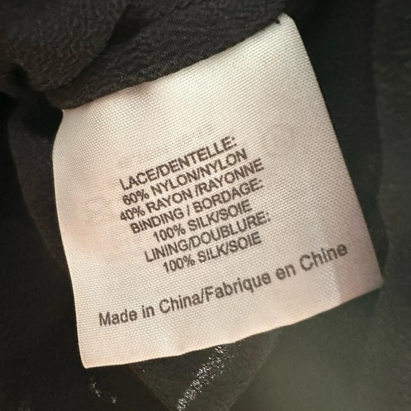 TORY BURCH Size 2 BLACK Everett Lace Pencil Skirt Silk Lining Mini Scalloped Hem - Picture 9 of 13